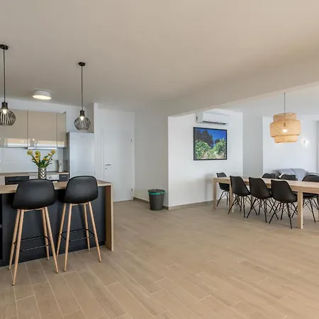 Gorgeous In Dingac With View