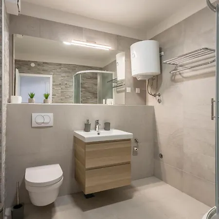 شقة Amazing Apartment In Dingac With Swimming Pool Gornji Dingač