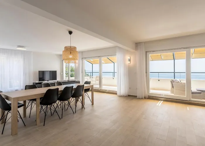 Gorgeous In Dingac With View