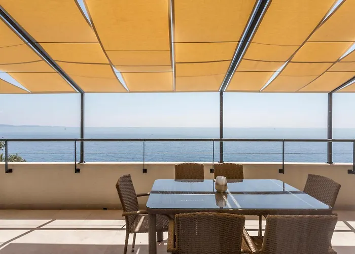 Gorgeous In Dingac With View * Gornji Dingač