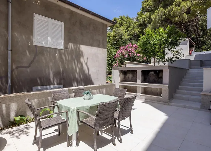 公寓 Gorgeous In Dingac With View Gornji Dingač